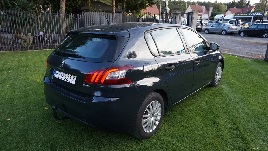 PEUGEOT 308 -