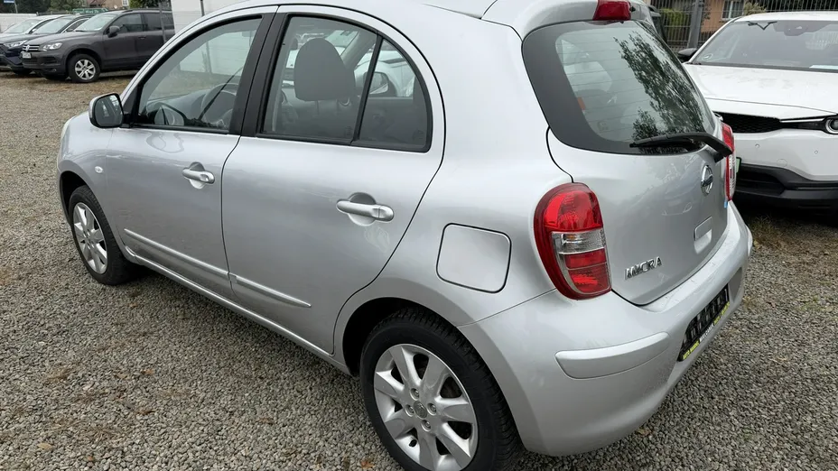 NISSAN Micra -