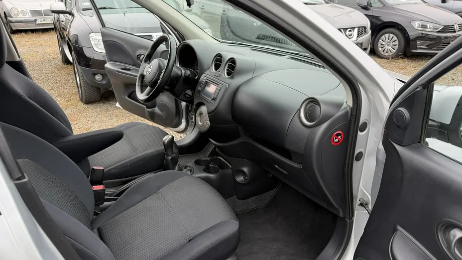 NISSAN Micra -