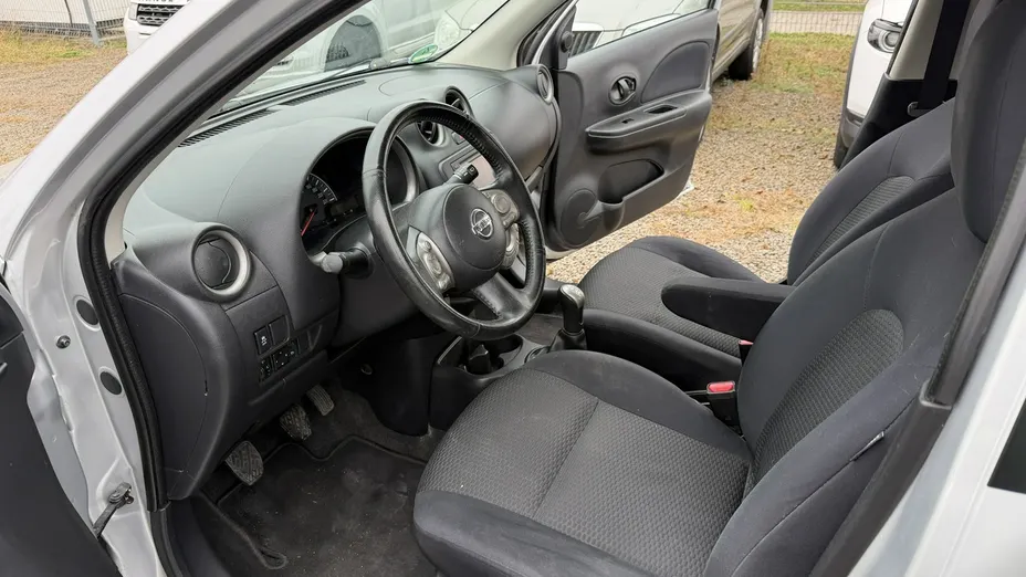 NISSAN Micra -