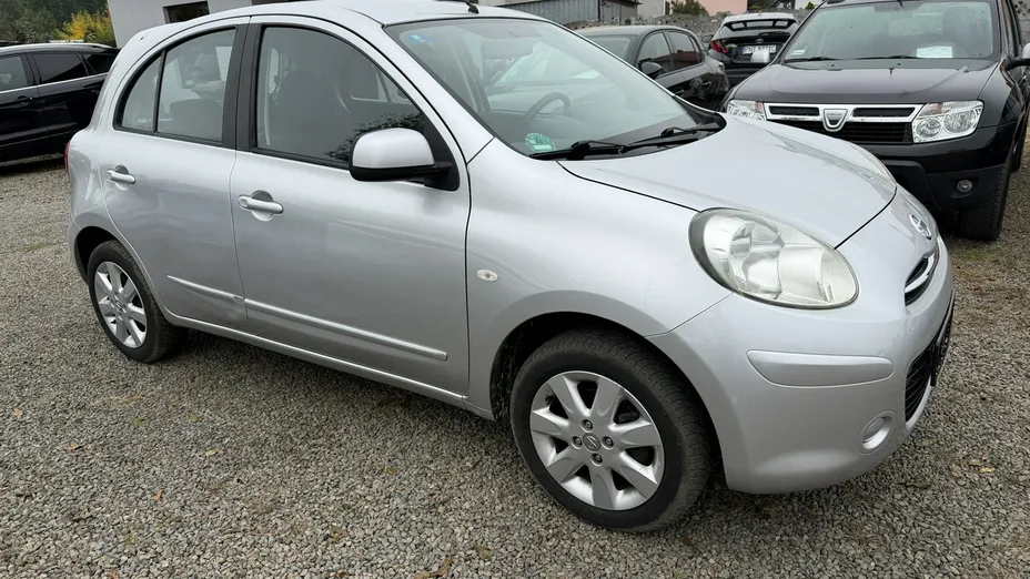 NISSAN Micra -