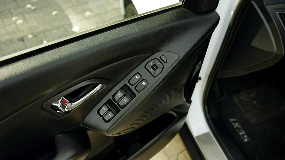 HYUNDAI ix35 -