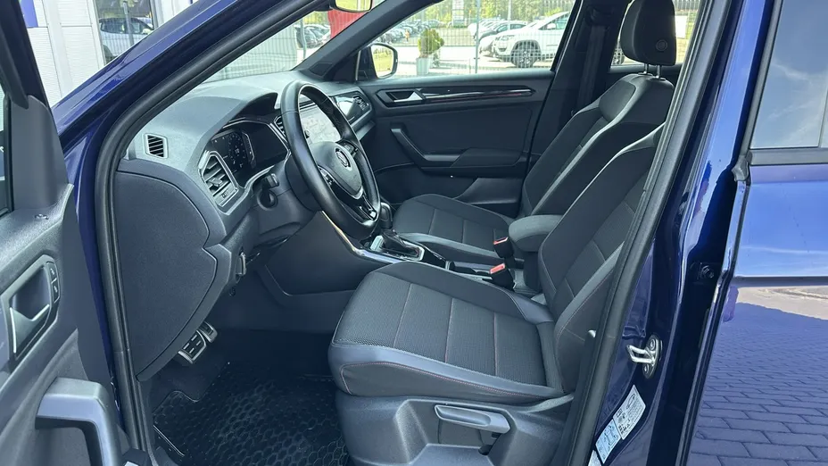 VOLKSWAGEN T-ROC -