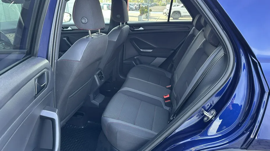 VOLKSWAGEN T-ROC -