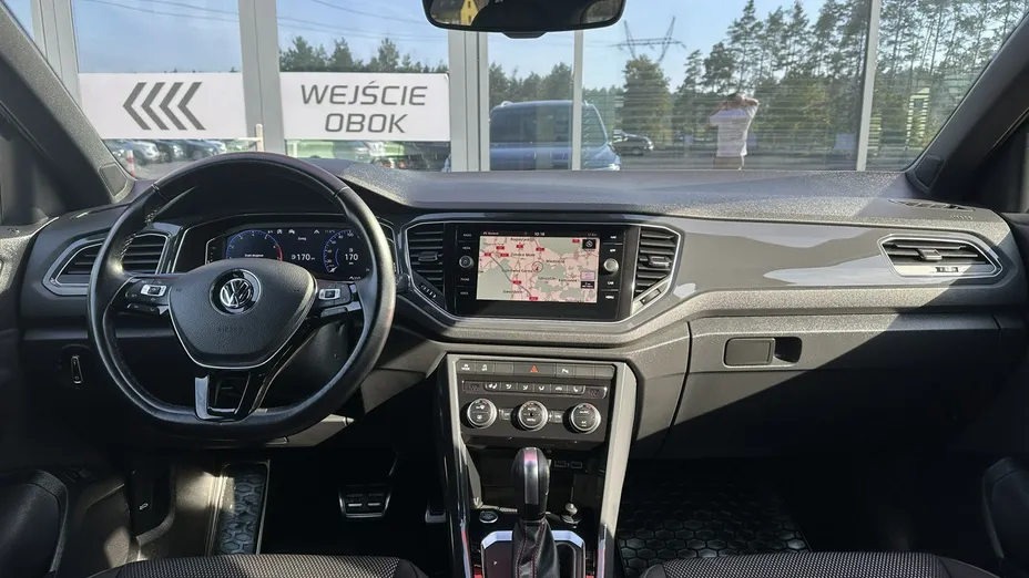 VOLKSWAGEN T-ROC -
