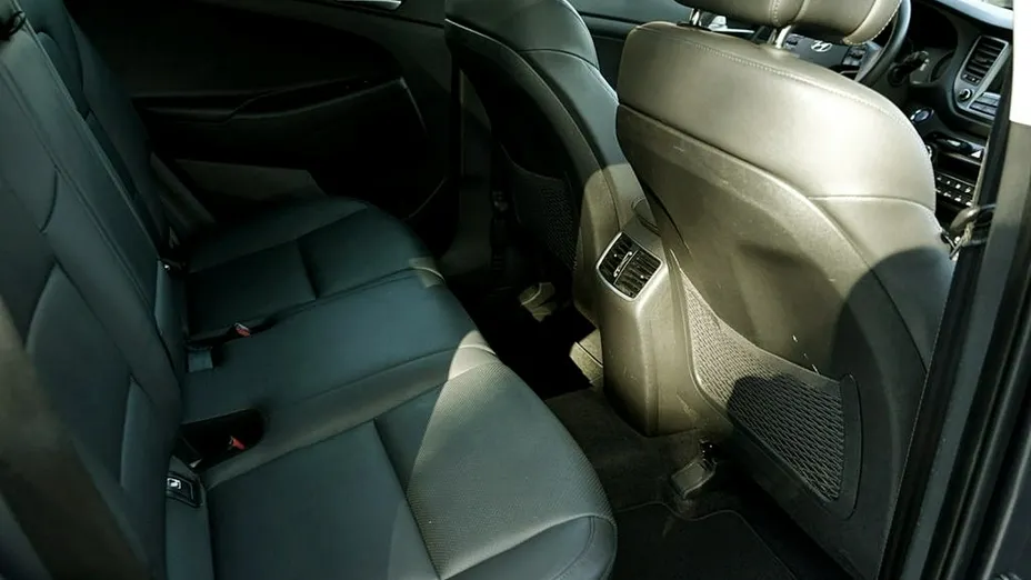 HYUNDAI Tucson -