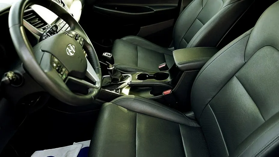 HYUNDAI Tucson -