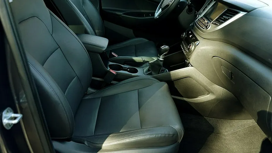 HYUNDAI Tucson -