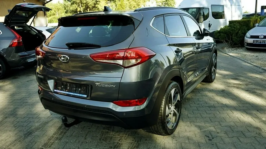 HYUNDAI Tucson -