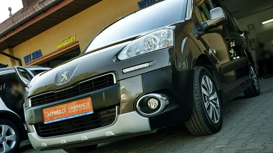 PEUGEOT Partner -