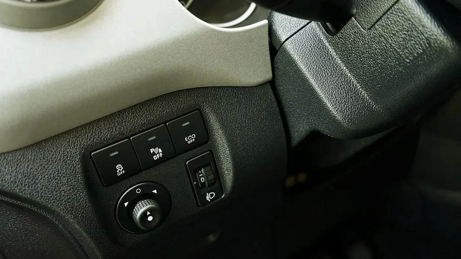 PEUGEOT Partner -