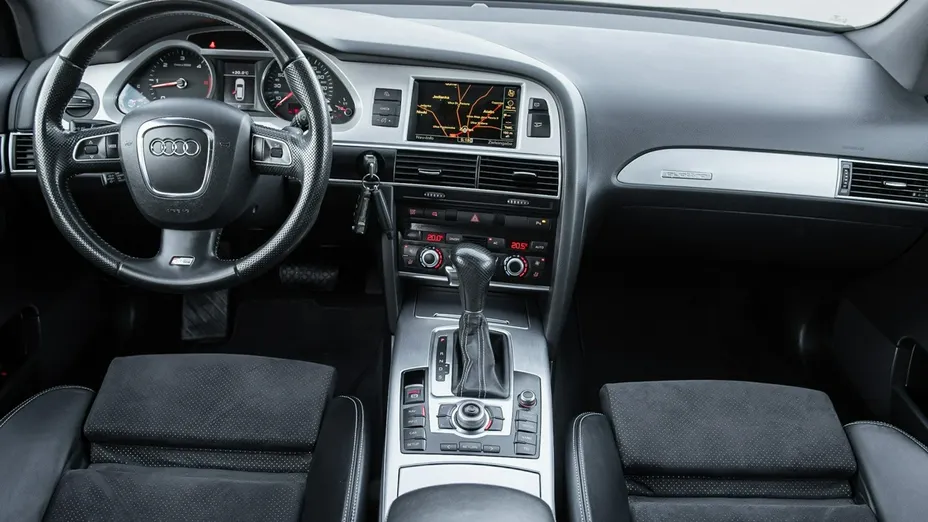 AUDI A6 Avant -