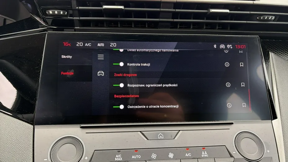 PEUGEOT 308 -