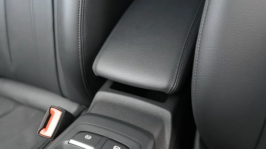AUDI Q2 -