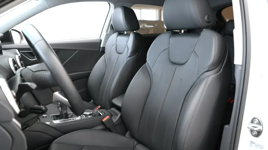 AUDI Q2 -
