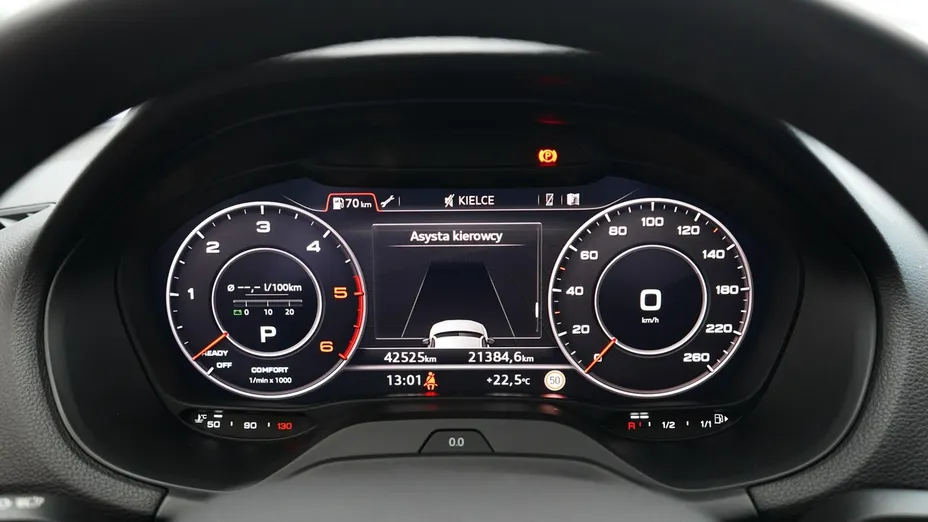 AUDI Q2 -