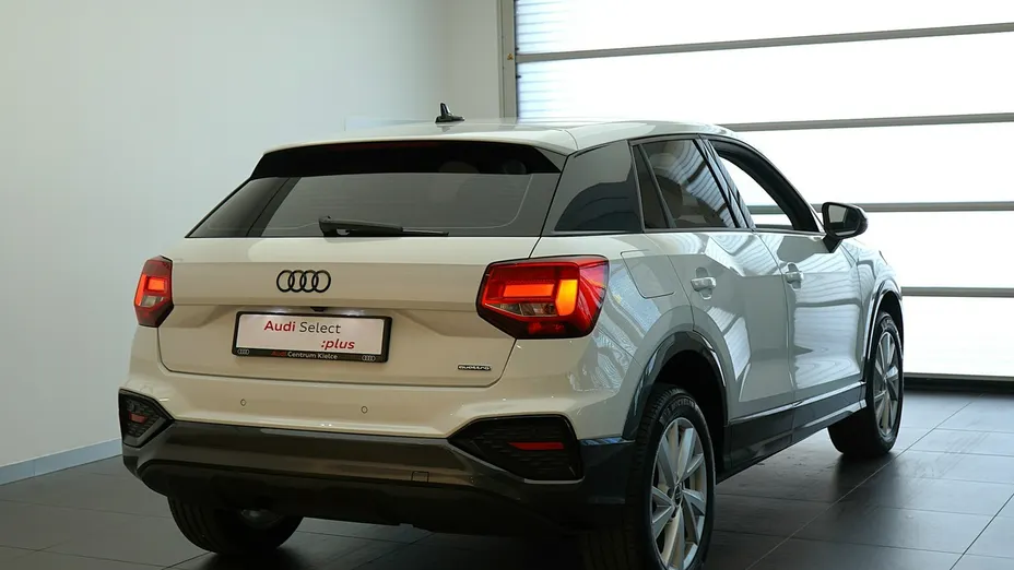 AUDI Q2 -