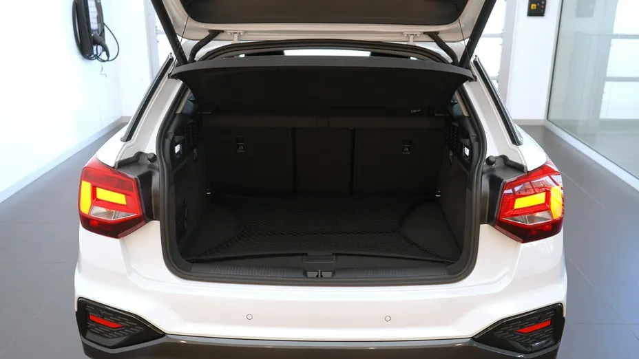 AUDI Q2 -