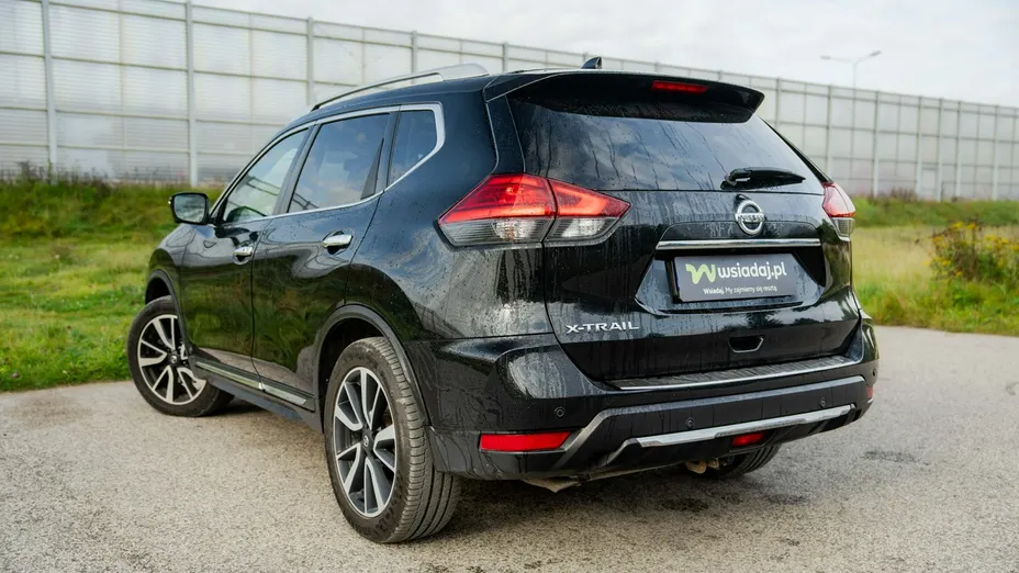 NISSAN X-Trail -