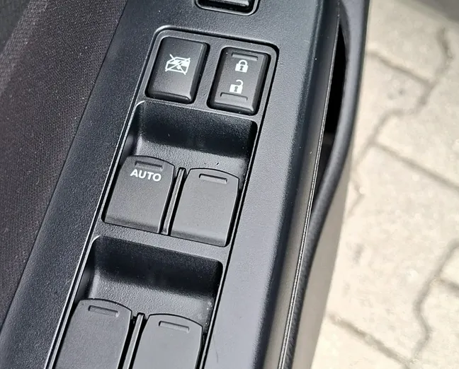 SUZUKI Swift -