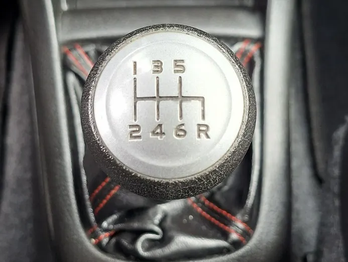 SUZUKI Swift -