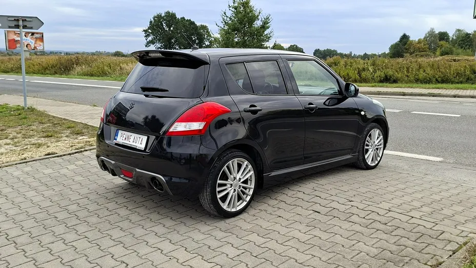 SUZUKI Swift -