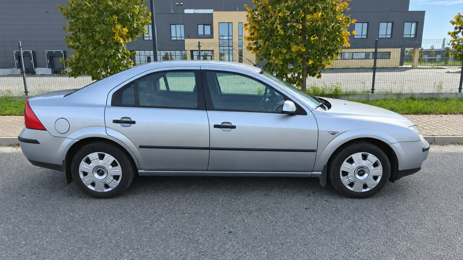 FORD Mondeo -