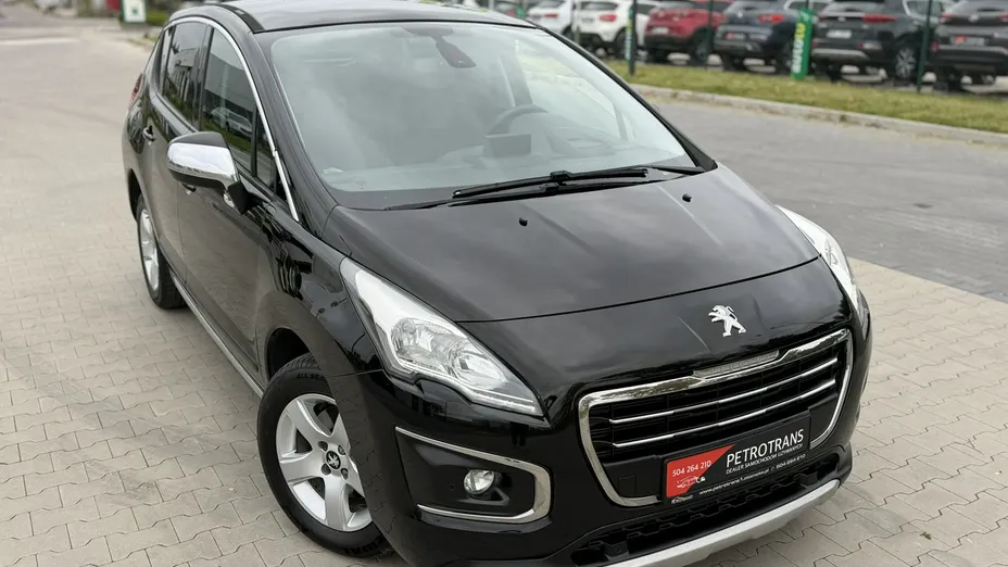 PEUGEOT 3008 -