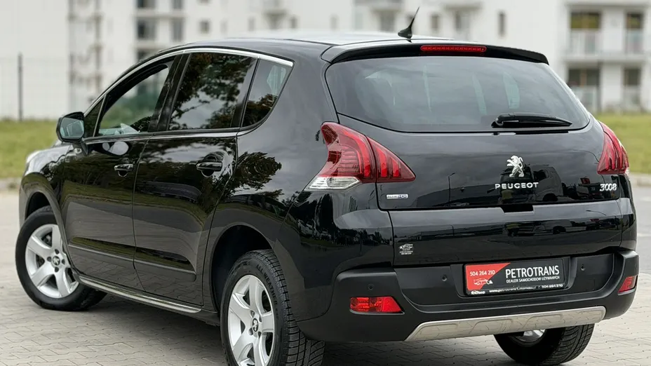 PEUGEOT 3008 -