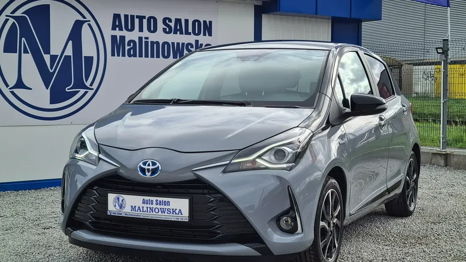 TOYOTA Yaris -