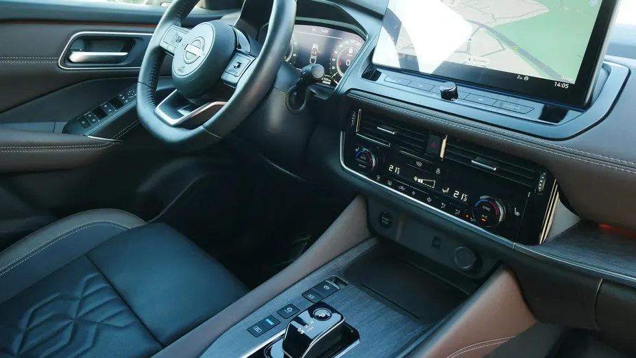 NISSAN Qashqai -