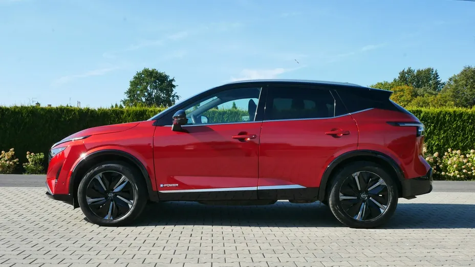 NISSAN Qashqai -