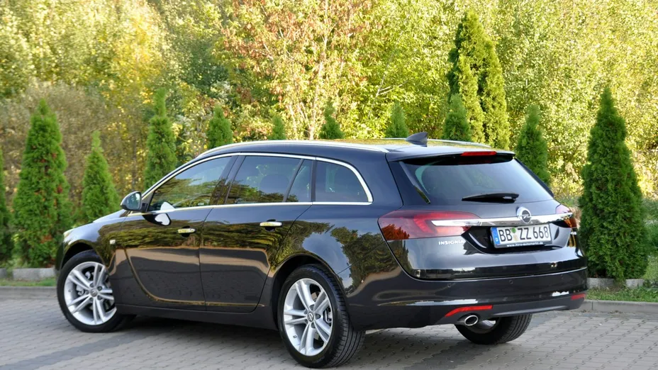 OPEL Insignia -