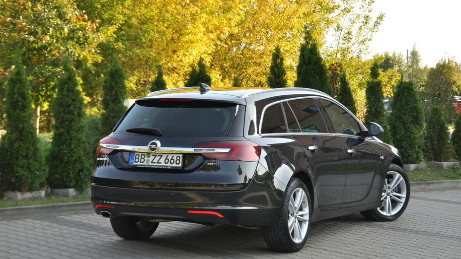 OPEL Insignia -