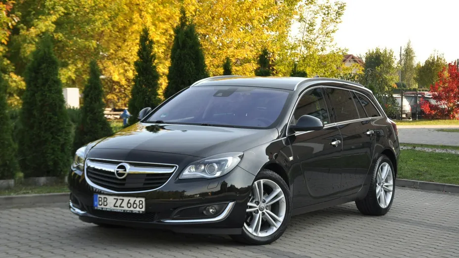 OPEL Insignia -