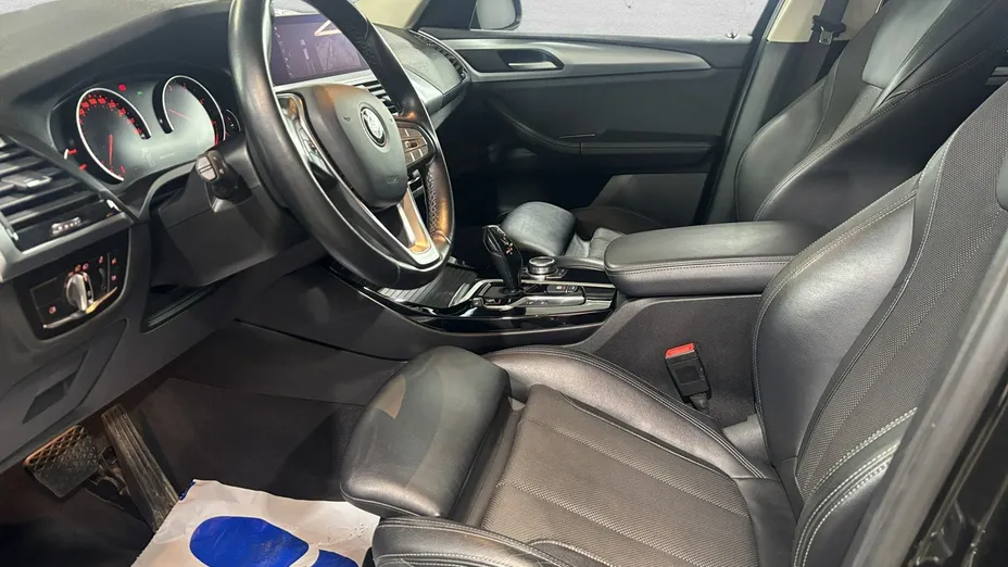 BMW X3 -
