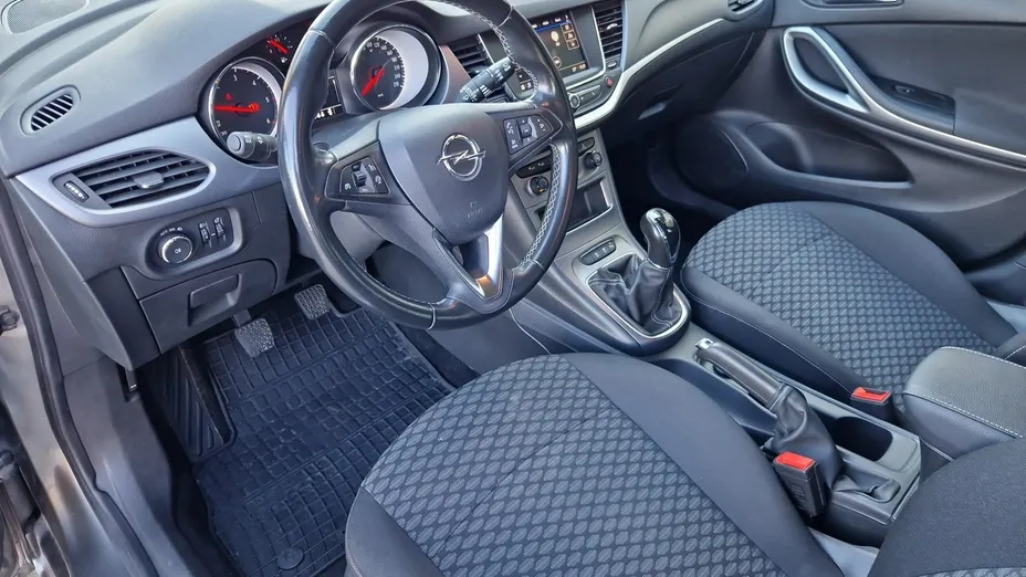 OPEL Astra -