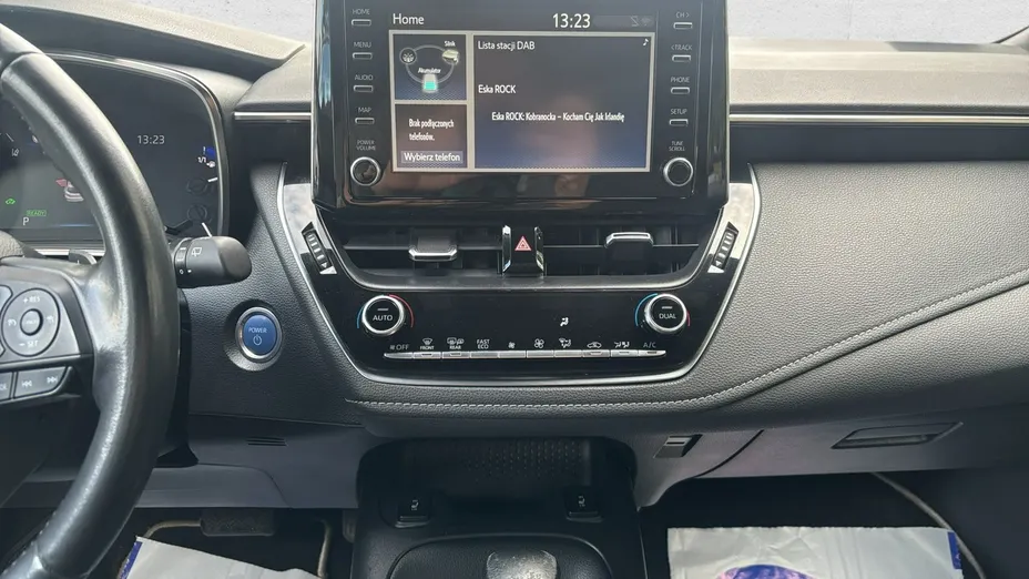 TOYOTA Corolla -