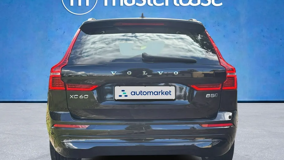 VOLVO XC60 -