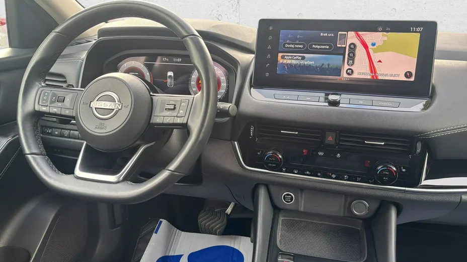 NISSAN Qashqai -