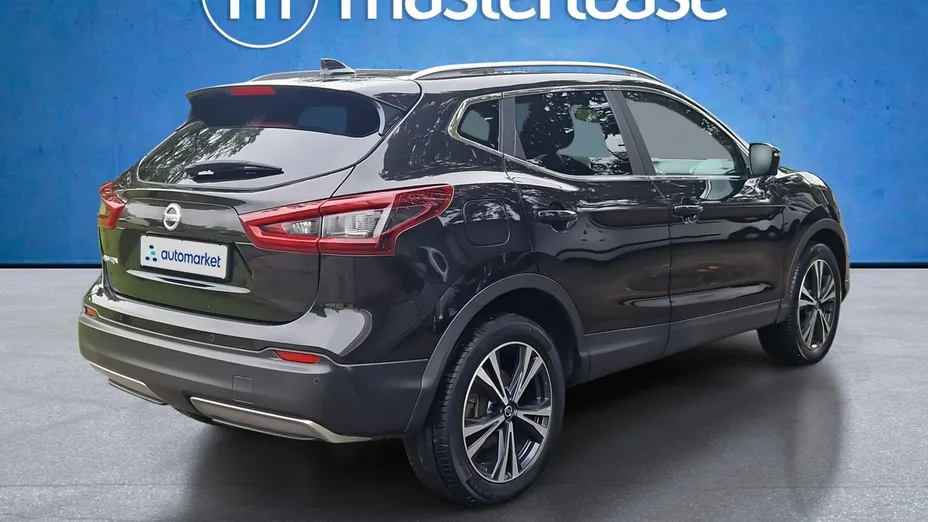 NISSAN Qashqai -