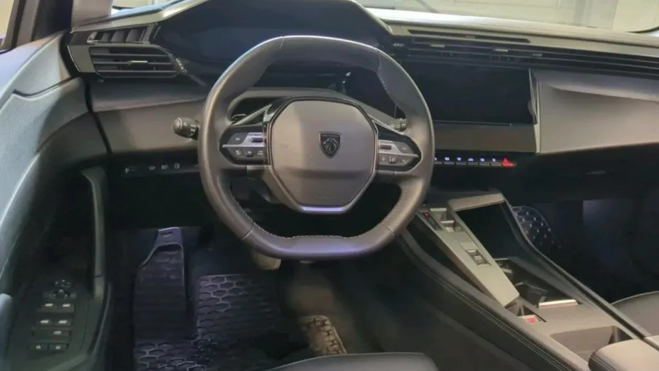 PEUGEOT 308 -