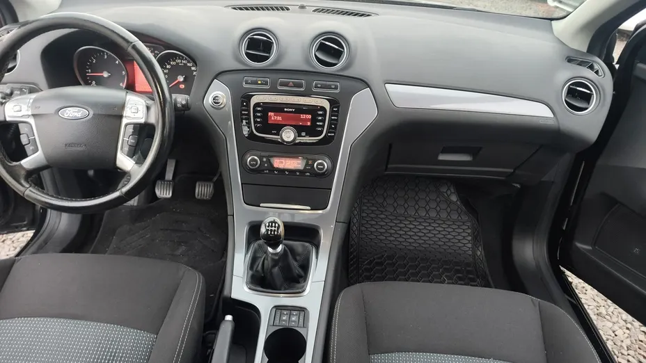 FORD Mondeo -