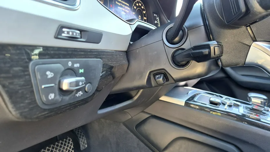AUDI Q7 -