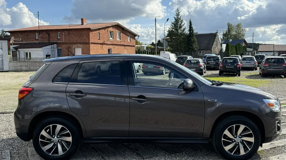 MITSUBISHI ASX -