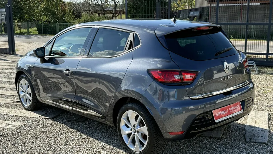 RENAULT Clio -