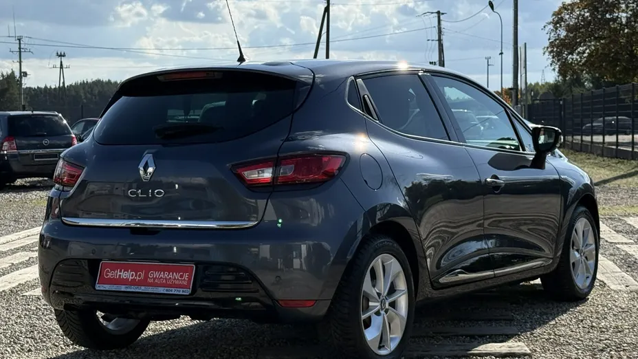 RENAULT Clio -