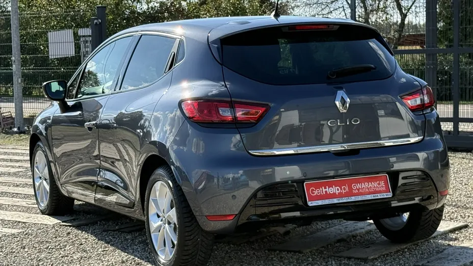 RENAULT Clio -