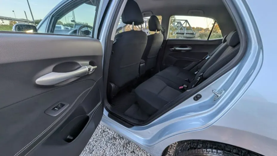 TOYOTA Auris -