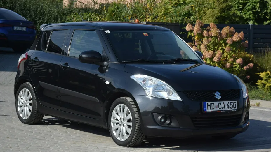 SUZUKI Swift -